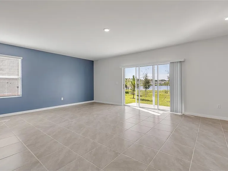 2725 Silver Canoe Dr — Photo 11