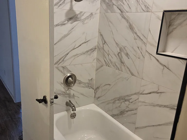 9002 Emberglow Ln — Photo 10