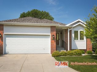 6525 Darlington Ct, Lincoln, NE 68510