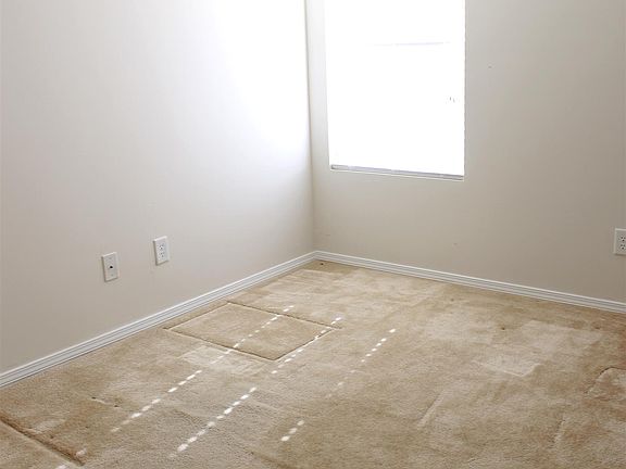5th image of 2715 Sutherland Dr