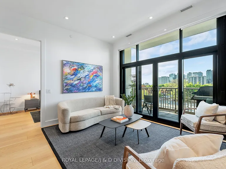 1 Strathgowan Ave #710 — Photo 9