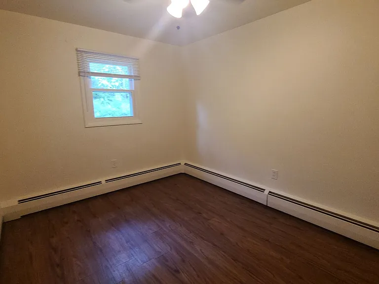 3999 Canal St — Photo 13