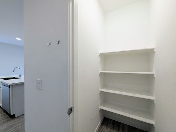 3rd image of 4827 S 117th Ave
