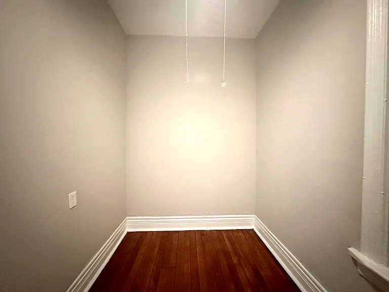 2346 W McLean Ave #1M — Photo 6