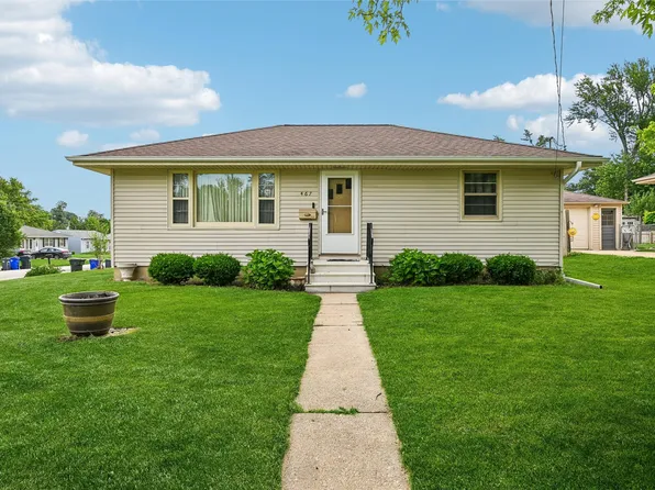 467 18th St NW, Cedar Rapids, IA 52405