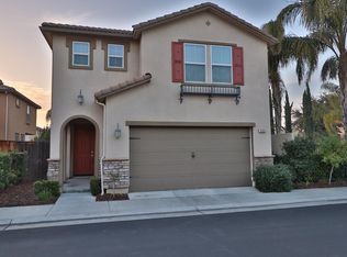 7065 N Trendsetter Dr, Fresno, CA 93711