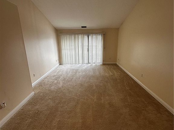 5th image of 3800 Rosemont Blvd APT 116C