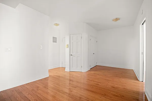 Rented by Cooper & Cooper Real Estate | media 3