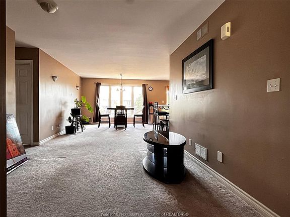 2nd image of 4570 Unicorn Ave