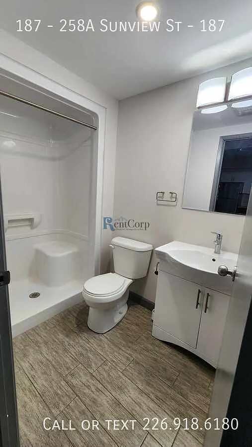 Building Photo - 187 Sunview St #187-258A