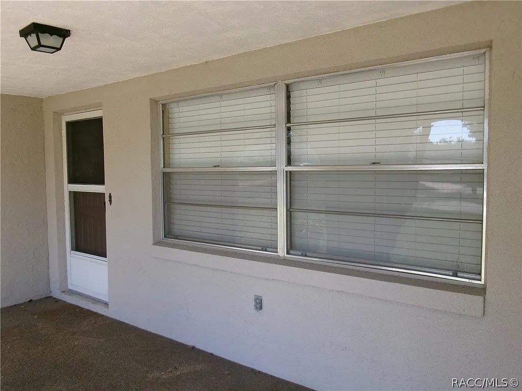 2 bed, 2.0 bath, 1078 sqft, $1,500 — Photo 2