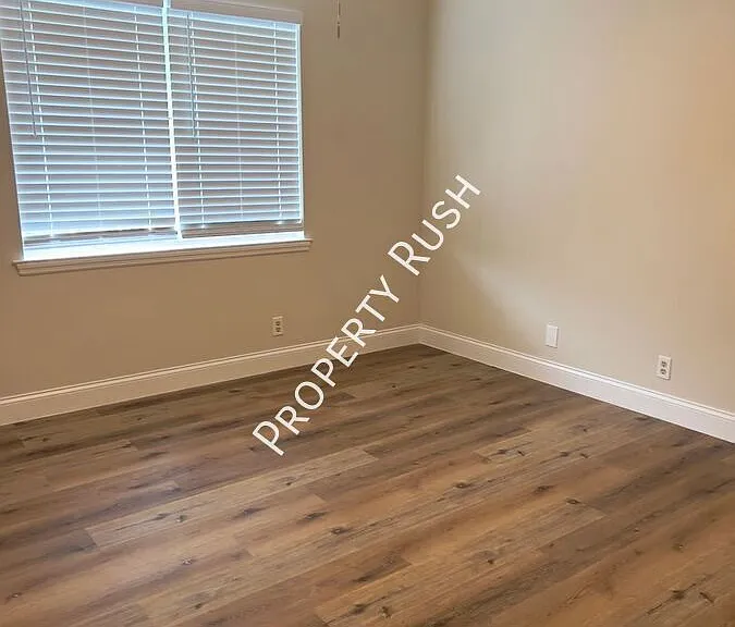 56 Bell Rd #C — Photo 4