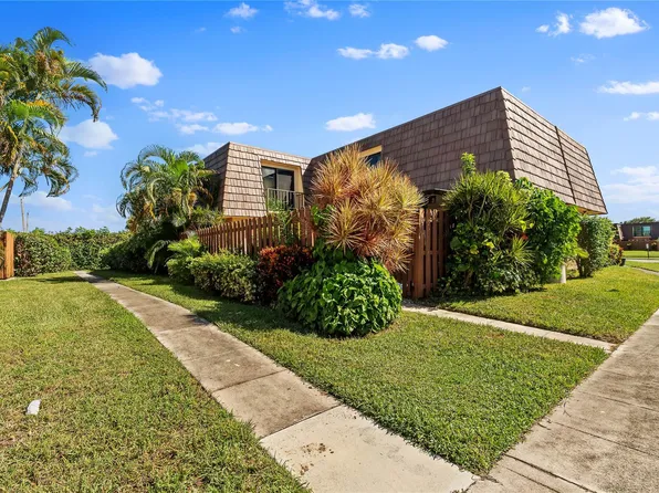 581 Springdale Circle #58-A, Palm Springs, FL 33461