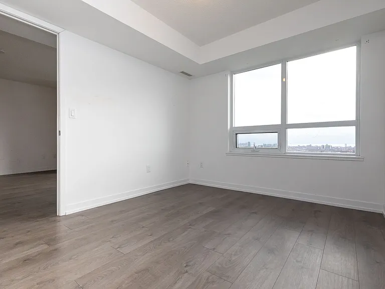 1410 Dupont St — Photo 26