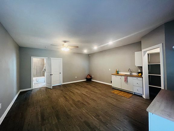 5th image of 142 Avant Ave #2