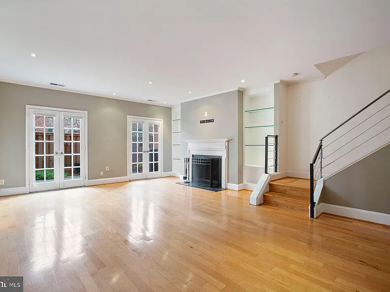 1614 Belmont St NW #C — Photo 4