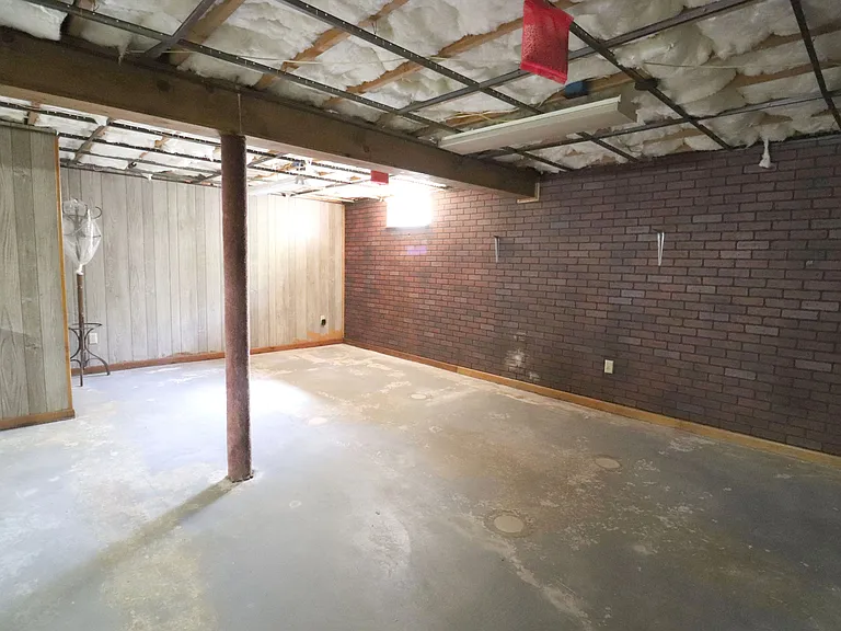731 Oak St — Photo 18