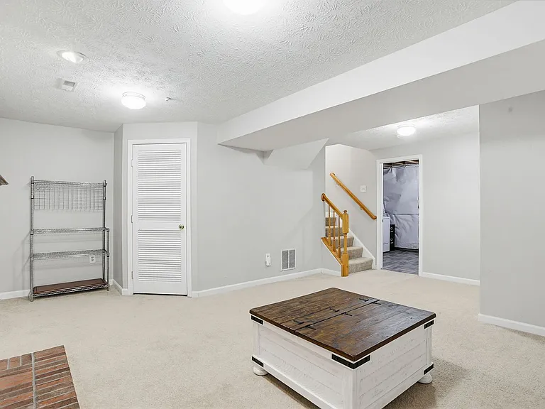 8000 Brightlight Pl — Photo 30