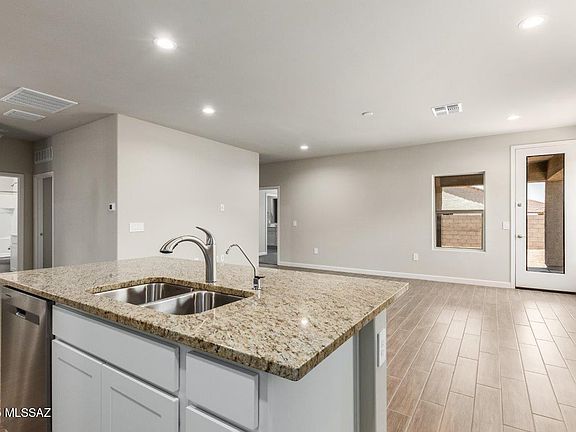 3rd image of 1154 S Nedra Pl