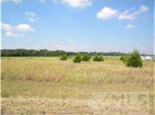 1930 E Highland Rd, Waxahachie, TX 75167