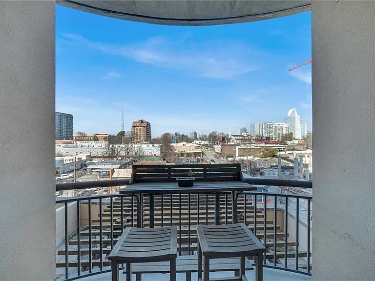 325 E Paces Ferry Rd NE #601 — Photo 15