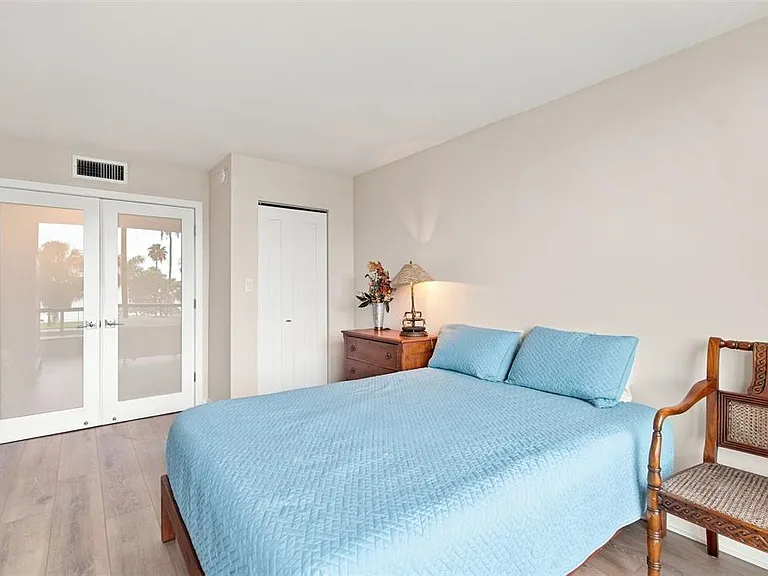 707 S Gulfstream Ave #207 — Photo 33