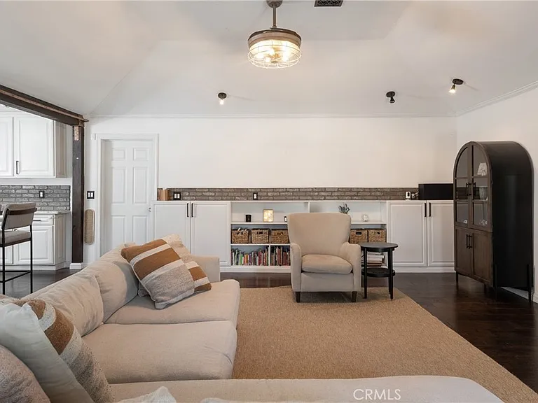 3791 Multiview Dr — Photo 7