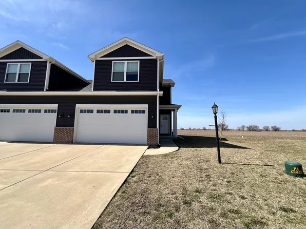 1517 Stonebluff Ct, Champaign, IL 61822