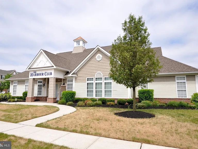 328 Helen Dr — Photo 25