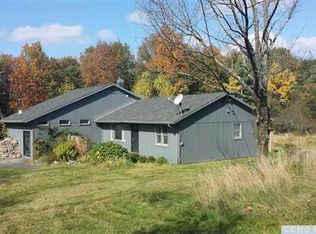 200 Middlefield Rd, Earlton, NY 12058