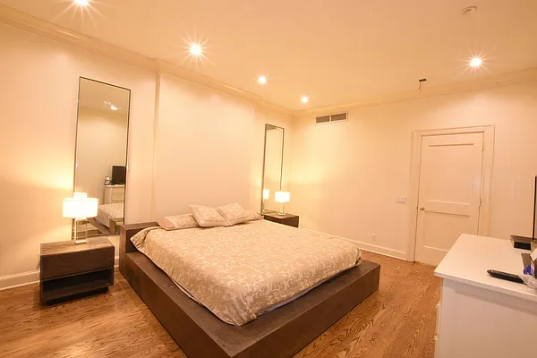 Rented by Compass | media 7