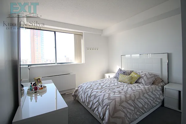 Rented by Exit Realty Landmark | media 2