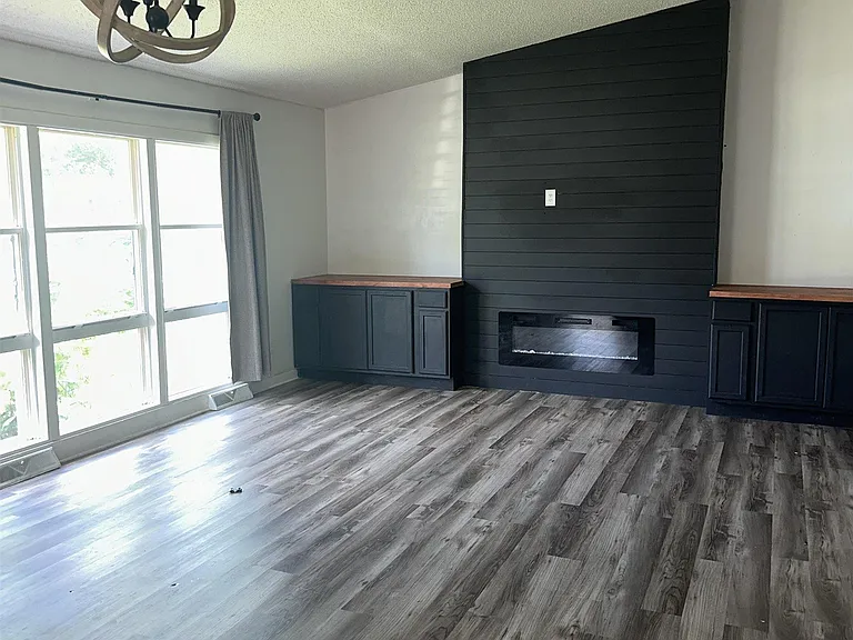 3235 Schilling St — Photo 11
