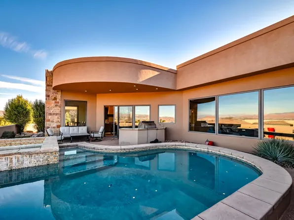 2018 E Opal Way St, Saint George, UT 84790