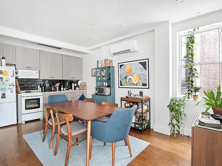 776 Franklin Ave #2A — Photo 2