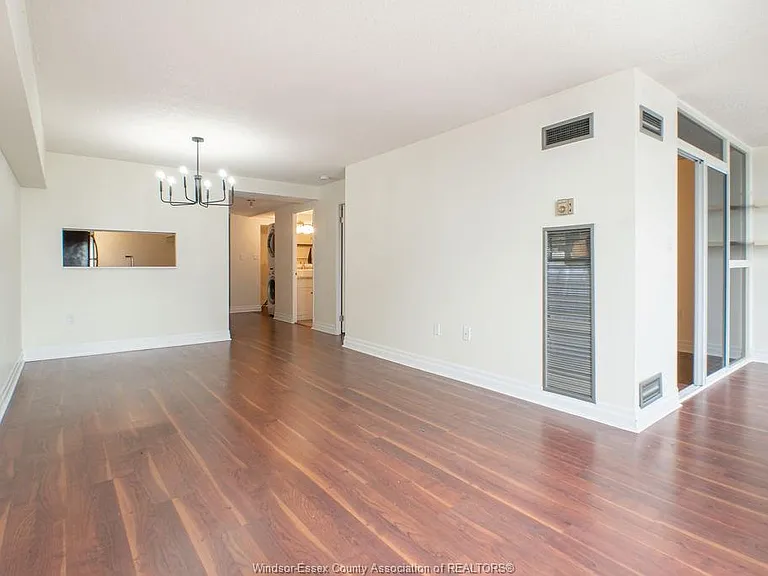 75 Riverside Dr E #901 — Photo 10