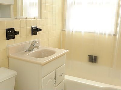 2nd image of 2571 N Moreland Blvd APT D15