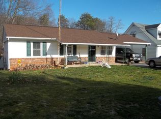 66 Twin Oaks Dr, Ridgeway, VA 24148