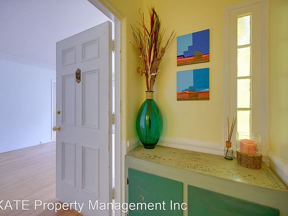 2nd image of 613 S Detroit St #6135