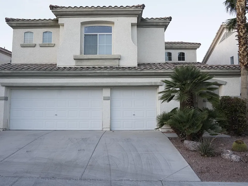 320 Falcons Fire Ave