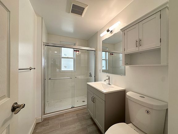 4th image of 72 Easton St #2