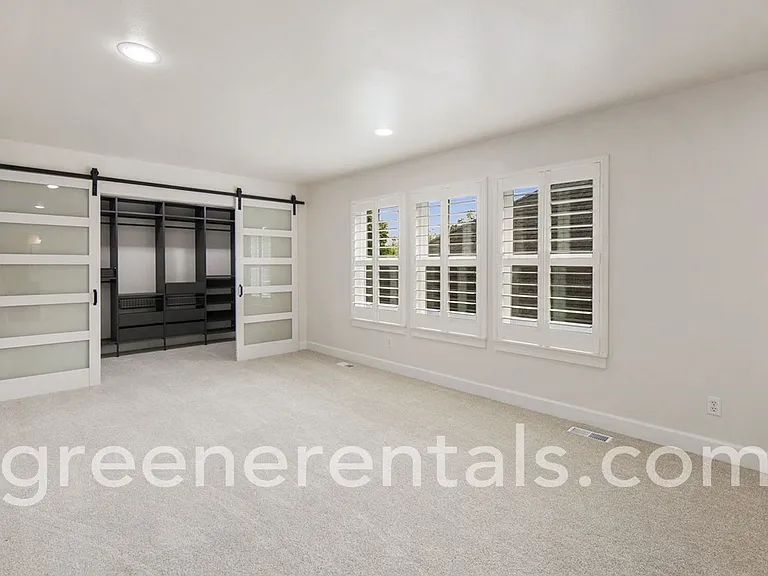 9016 Merrill Ct NE — Photo 29
