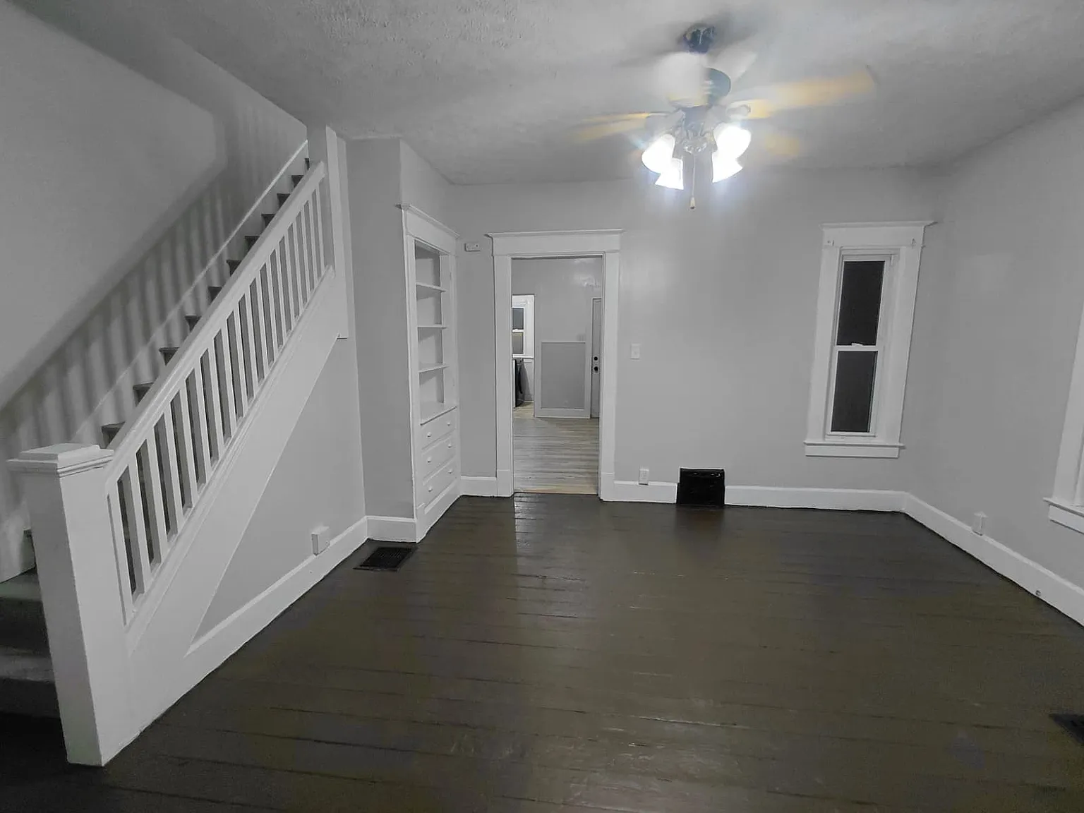 319 Richmond Ave — Photo 3