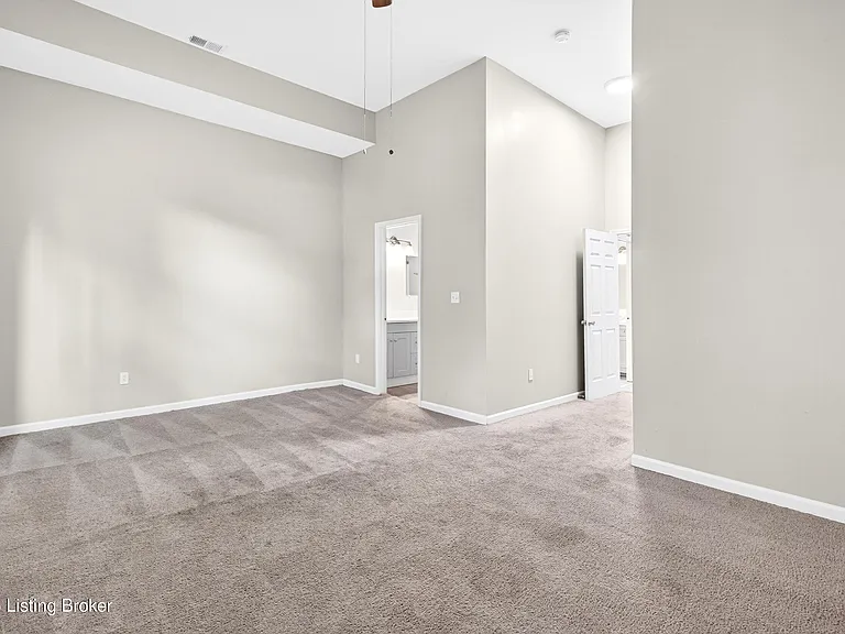 718 Camp St — Photo 21