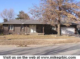 851 N Wood Ave, Wichita, KS 67212