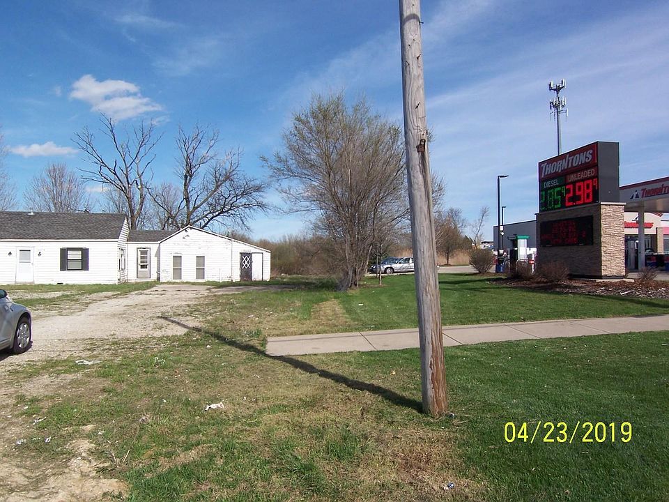 2nd image of 31827 N Us Highway 12