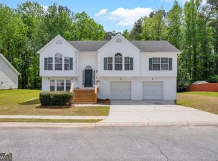 7153 New Dale Rd, Rex, GA 30273