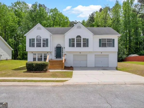 7153 New Dale Rd, Rex, GA 30273