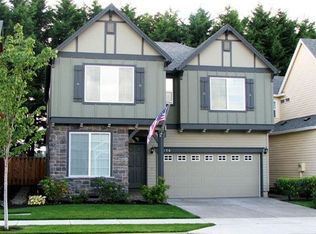 1136 SE Roundelay St, Hillsboro, OR 97123