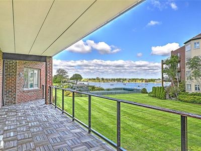 111 Harrison Ave APT B12, Newport, RI, 02840